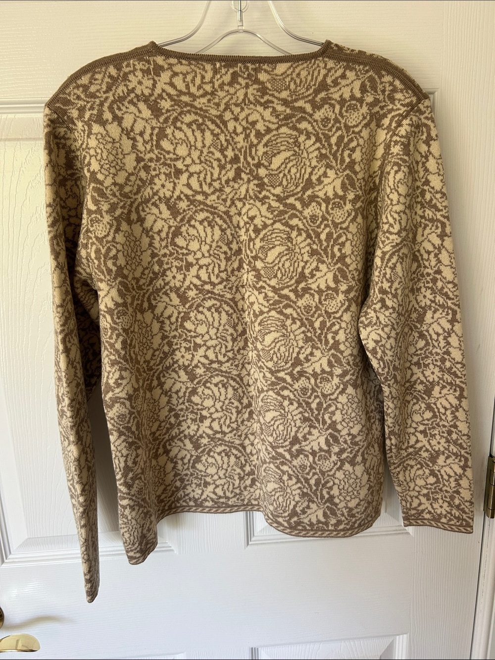 Oleana sweater - Picture 2 of 6